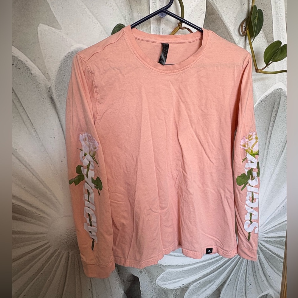 Women’s L peach colored adidas long sleeved shirt. Smoke free home